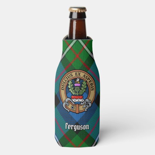 Clan Ferguson Crest over Tartan Bottelkoeler Flesjeskoeler (Fles Voorkant)