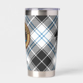 Clan Forbes Crest over jurk Tartan Geïsoleerde Drinkbeker (Links)