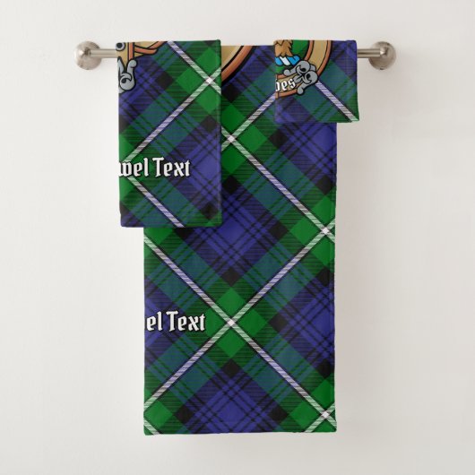 Clan Forbes Crest over Tartan Bad Handdoek (Insitu)