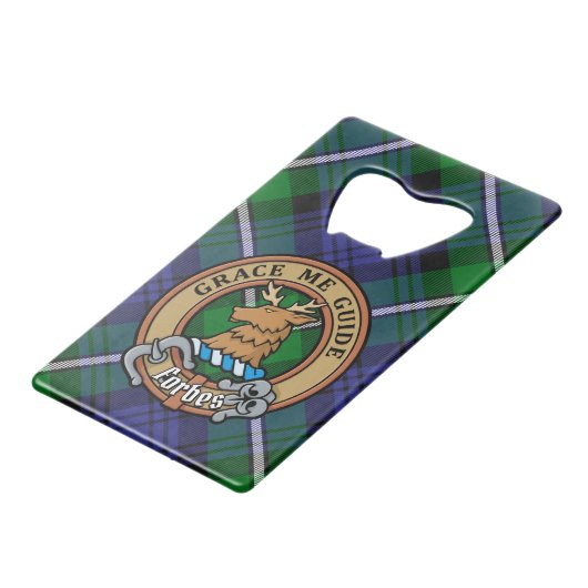 Clan Forbes Crest over Tartan Creditkaart Flessenopener (Voorkant Gekanteld)