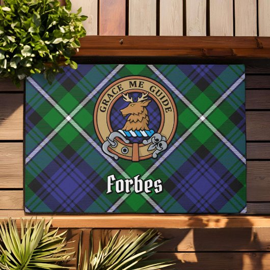Clan Forbes Crest over Tartan Deurmat