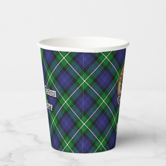 Clan Forbes Crest over Tartan Papieren Bekers (Rechts)