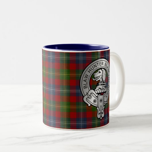 Clan Forrester / Foster Crest & Tartan Tweekleurige Koffiemok (Voorkant rechts)