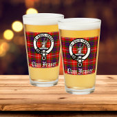 Clan Fraser Crest Badge en Tartan Glas