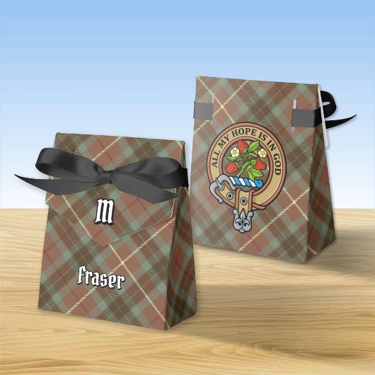 Clan Fraser Crest over jagen Weathered Tartan Bedankdoosjes
