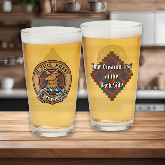 Clan Fraser van Lovat Crest over Tartan Glas