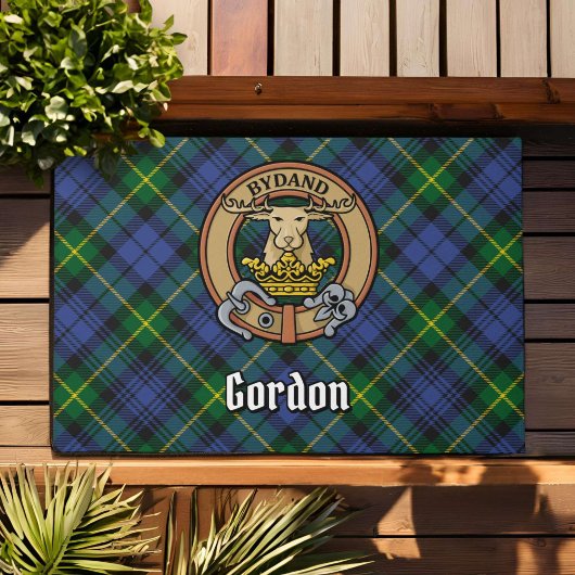Clan Gordon Crest over Tartan Deurmat