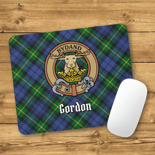 Clan Gordon Crest over Tartan Muismat