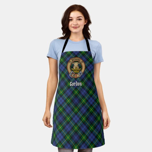 Clan Gordon Crest over Tartan Schort (Gedragen)