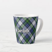 Clan Gordon Dress Tartan Latte Mok (Rechterhoek)