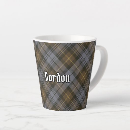 Clan Gordon Weathered Tartan Latte Mok (Rechterhoek)
