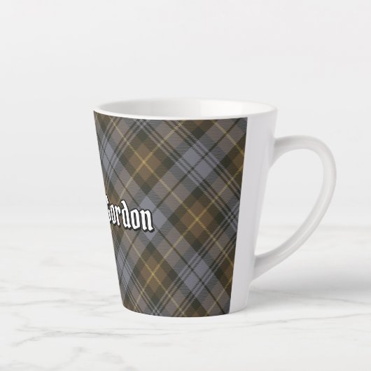Clan Gordon Weathered Tartan Latte Mok (Rechts)