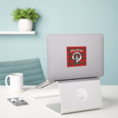Clan Grant Crest Badge & Tartan Sticker (Laptop op bureau)