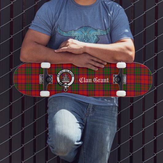 Clan Grant Tartan en Crest Badge Persoonlijk Skateboard (Buiten 3)