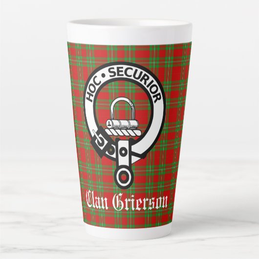 Clan Grierson Crest Badge & Tartan Latte Mok (Voorkant)