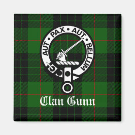Clan Gunn Crest Badge en Tartan Magneet