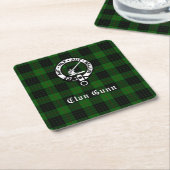 Clan Gunn Crest Badge & Tartan Paper Onderzetter (Schuin)