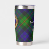 Clan Gunn Crest over Tartan Geïsoleerde Drinkbeker (Links)