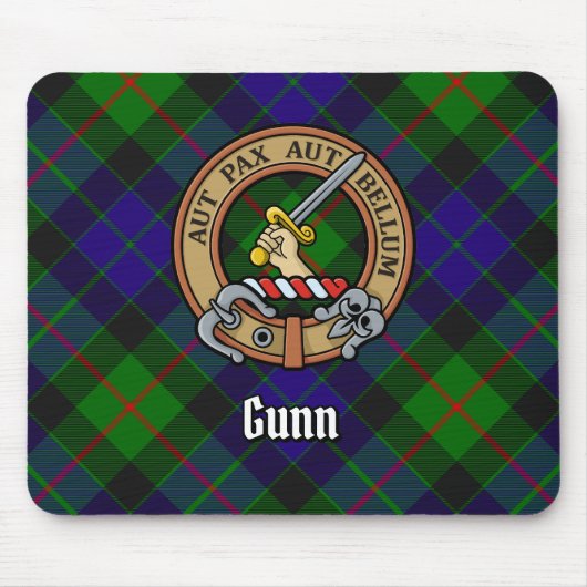 Clan Gunn Crest over Tartan Muismat (Voorkant)