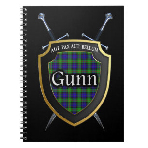 Clan Gunn Tartan Shield & Swords Notitieboek