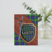 Clan Gunn Tartan Sword & Shield Briefkaart (Staand voorkant)