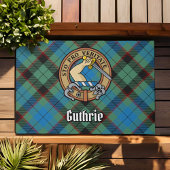 Clan Guthrie Crest over Tartan Deurmat