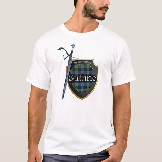 Clan Guthrie Tartan Scottish Shield & Sword T-shirt (Voorkant)