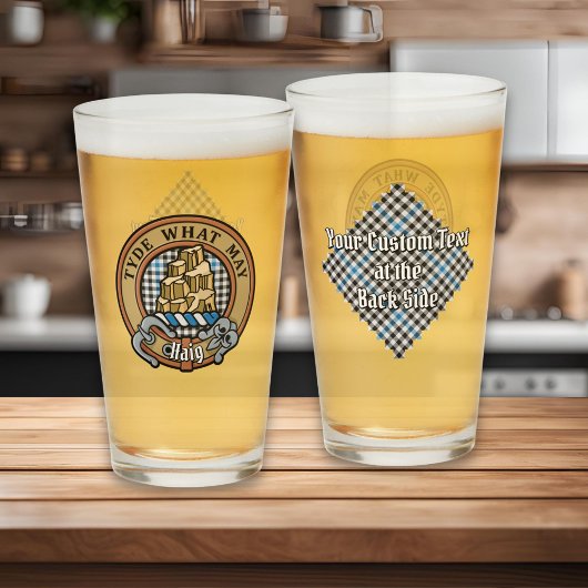 Clan Haig Crest over Check Tartan Glas