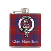 Clan Hamilton Crest en Tartan Flag Heupfles (Voorkant)
