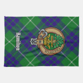 Clan Hamilton Crest over jagen Tartan Theedoek (Horizontaal)