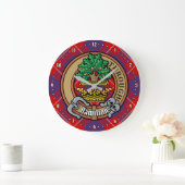 Clan Hamilton Crest over Red Tartan Grote Klok (Huis)