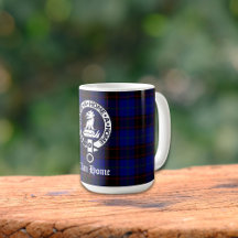 Clan Home Crest Badge en Tartan