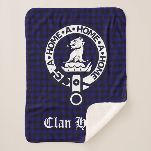 Clan Home Crest Badge en Tartan Sherpa Deken (Voorkant)