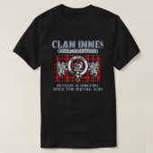 Clan Innes crest Schotse clans Schotse achternaam T-shirt (Design voorkant)