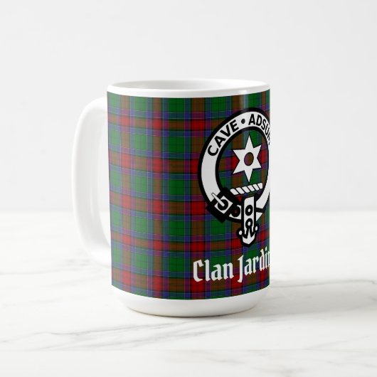Clan Jardine Crest Badge en Tartan Koffiemok (Voorkant links)