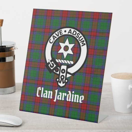 Clan Jardine Crest Badge en Tartan Reclamebord Met Voetstuk (Insitu)