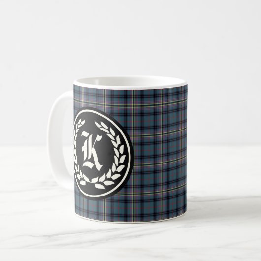 Clan Kennedy Ancient Tartan Monogram Koffiemok (Voorkant links)