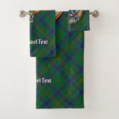 Clan Kennedy Crest over Tartan Bad Handdoek (Insitu)