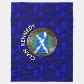 Clan Kennedy Tartan Knot & Flag Fleece Deken (Voorkant)