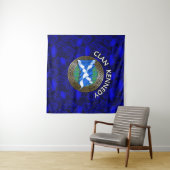 Clan Kennedy Tartan Knot & Flag Wandkleed (In Situ (horizontaal))