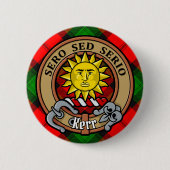 Clan Kerr Wapen over Tartan Ronde Button 5,7 Cm (Voorkant)