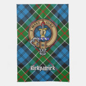 Clan Kirkpatrick Crest over Tartan Theedoek (Verticaal)