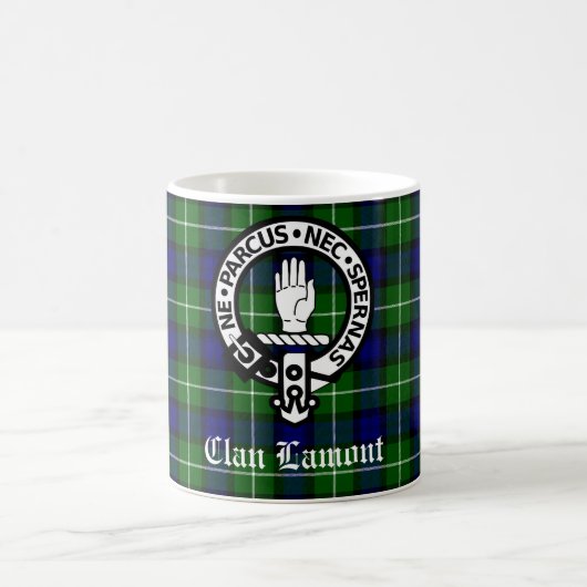 Clan Lamont Crest Badge en Tartan Koffiemok (Center)
