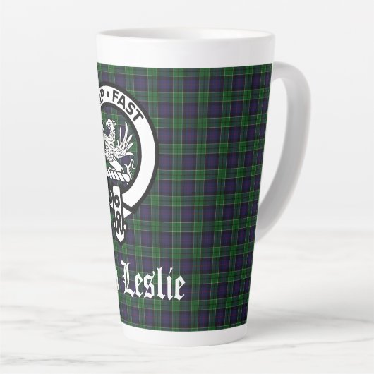 Clan Leslie Crest Badge en Tartan Latte Mok (Rechterhoek)