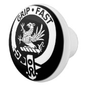 Clan Leslie Crest Badge Trekkers Keramische Knop (Rechts)