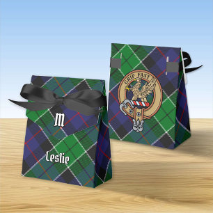 Clan Leslie Crest over de jacht op Tartan Bedankdoosjes