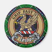 Clan Leslie Crest over de jacht op Tartan Magneet (Voorkant)