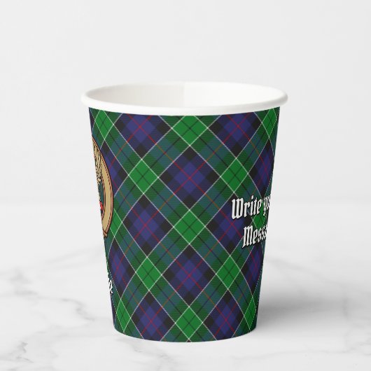 Clan Leslie Crest over de jacht op Tartan Papieren Bekers (Links)