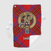 Clan Leslie Crest over Red Tartan Golfhanddoek (Insitu)