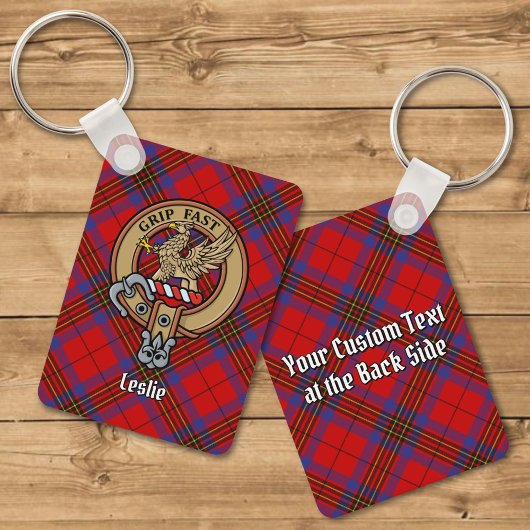 Clan Leslie Crest over Red Tartan Sleutelhanger